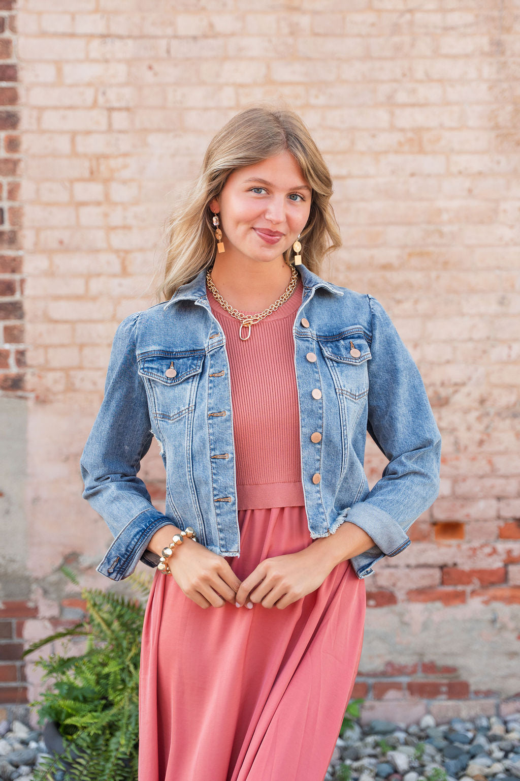 Gathered Shoulder Distressed Denim Jacket Light Wash / M