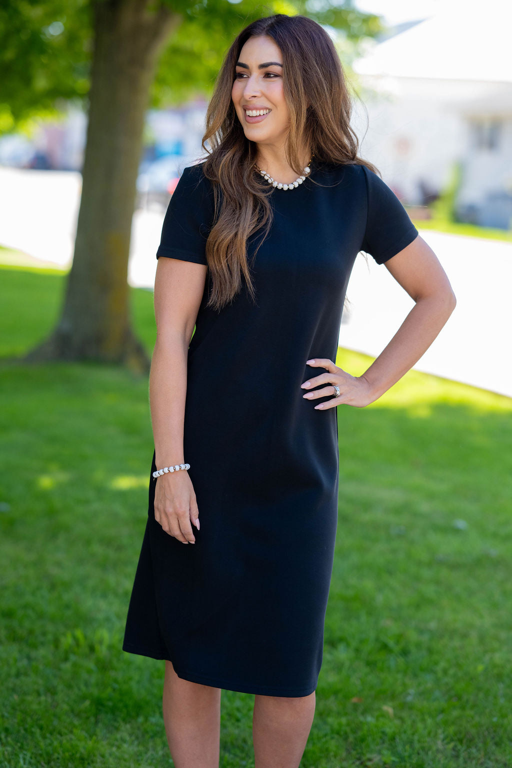 Classic Confidence Midi Dress Black / L