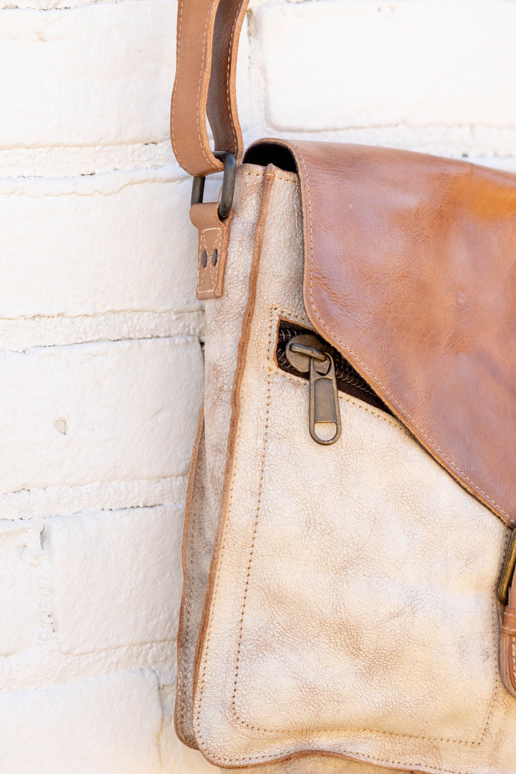 Venice Beach BedStu Purse Leather Crossbody Bag Betsey's