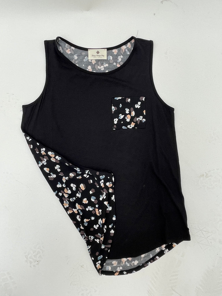 Printed Back Pocket Tank - Betsey's Boutique Shop