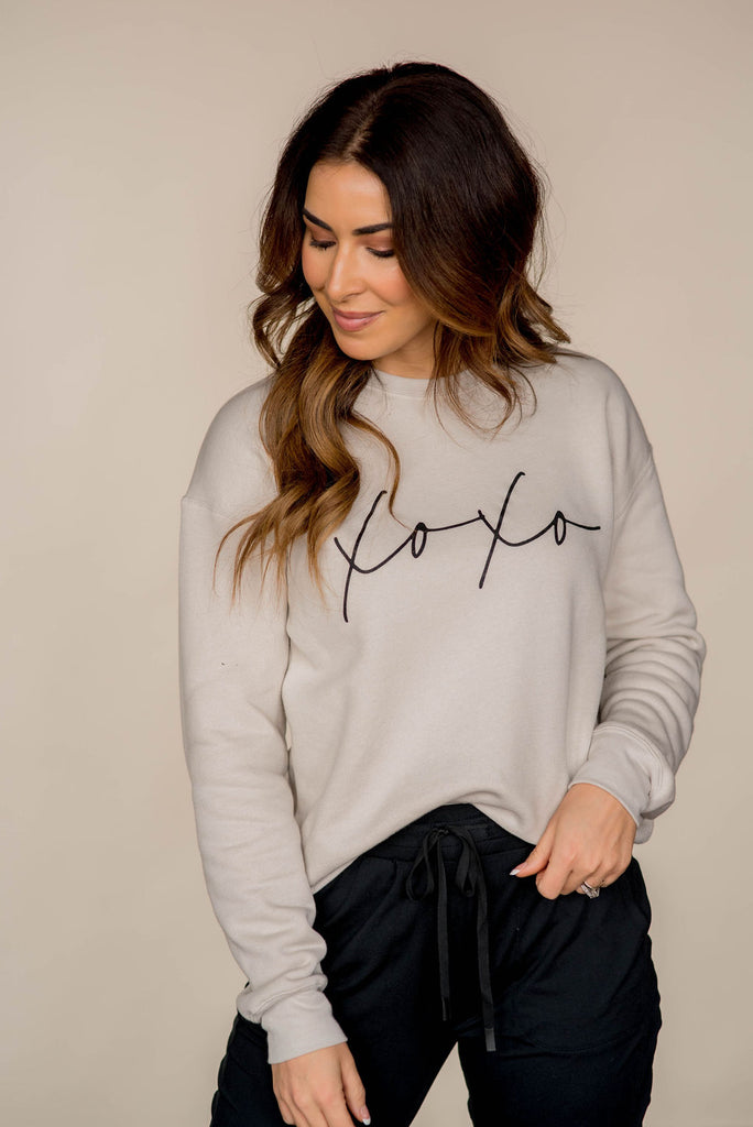 XOXO Cursive Graphic Crewneck - Betsey's Boutique Shop