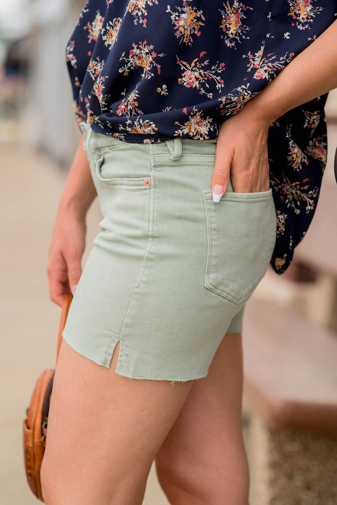 Yara Denim Shorts - Betsey's Boutique Shop -