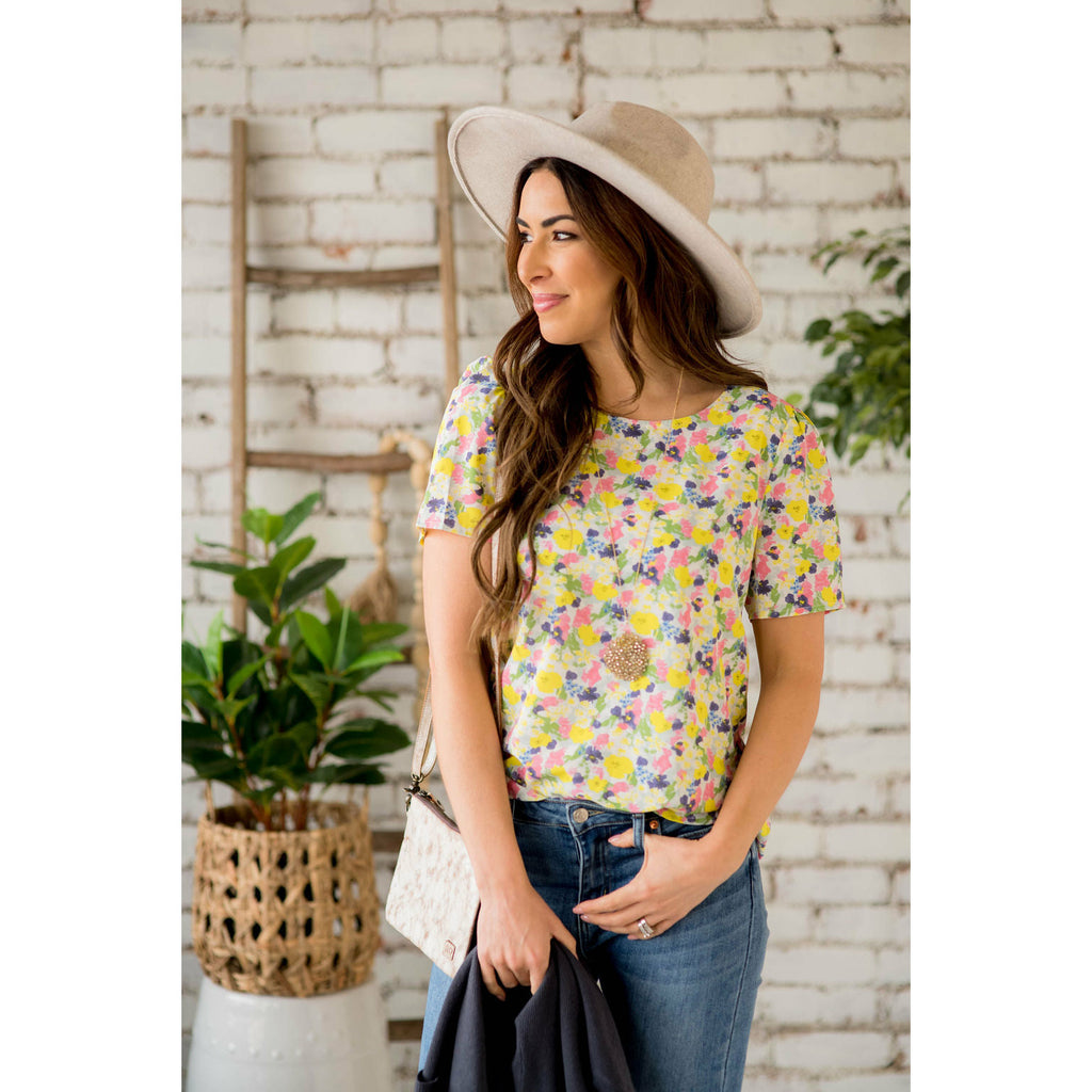 Floral Short Sleeve Tee - Betsey's Boutique Shop