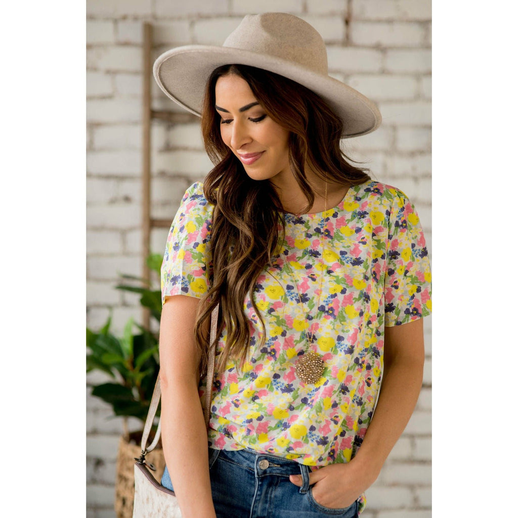 Floral Short Sleeve Tee - Betsey's Boutique Shop