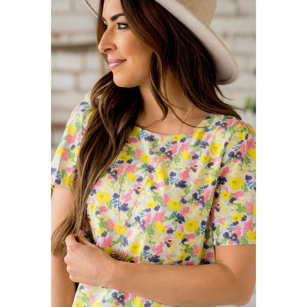 Floral Short Sleeve Tee - Betsey's Boutique Shop