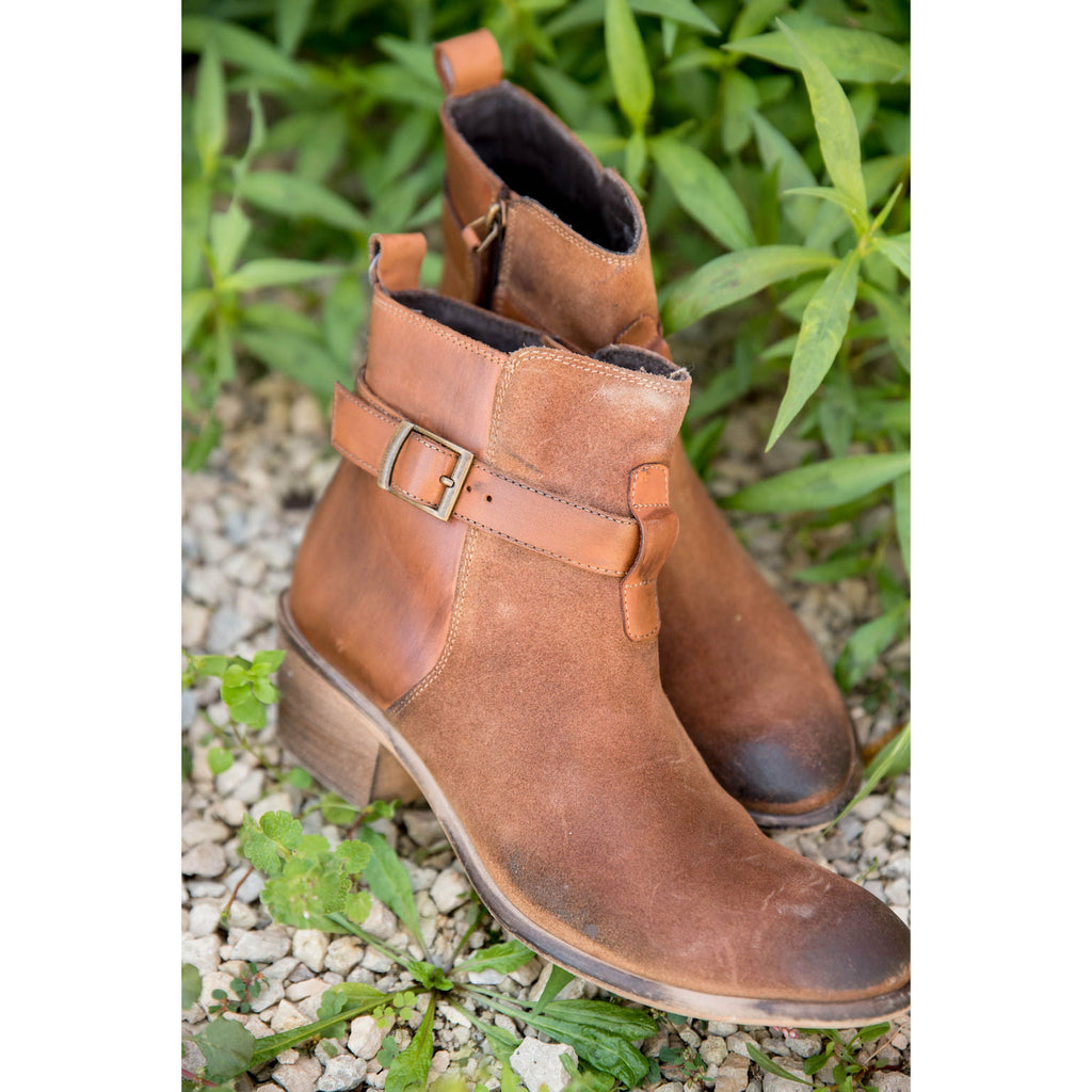 Uma Roan Boots - Betsey's Boutique Shop