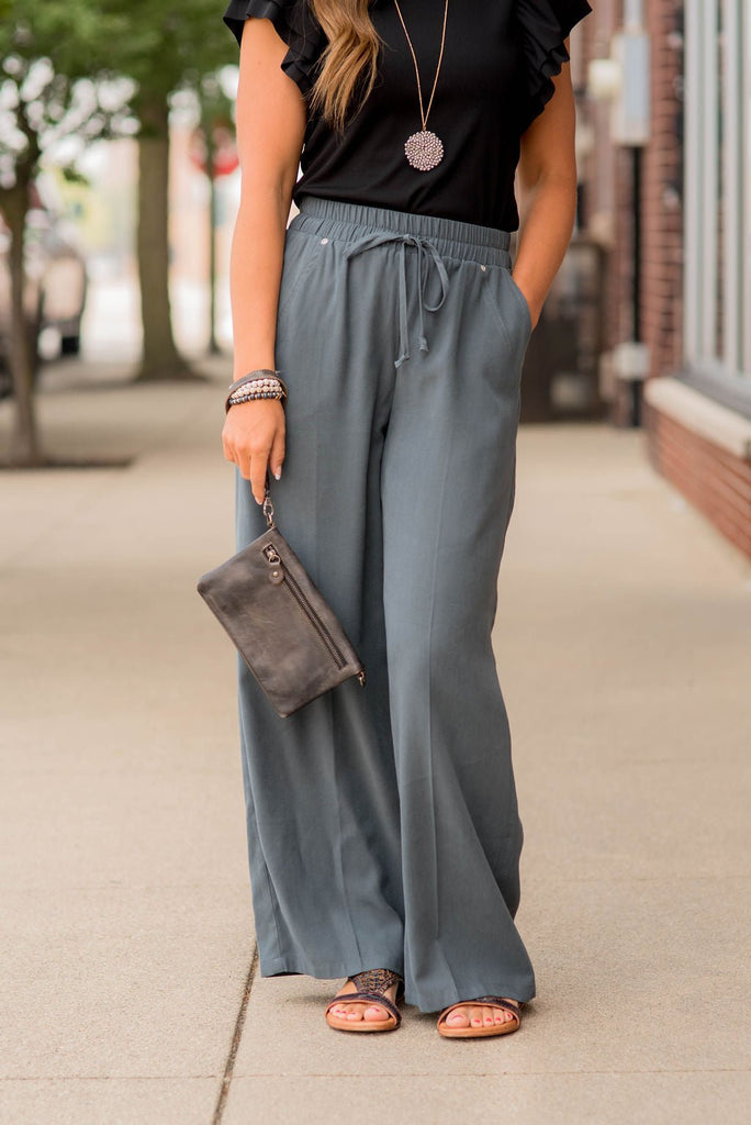 Classy Relaxed Large Pocket Pants - Betsey's Boutique Shop -