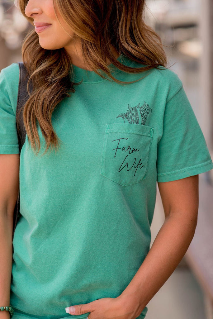 Farm Wife Pocket Graphic Tee - Betsey's Boutique Shop -