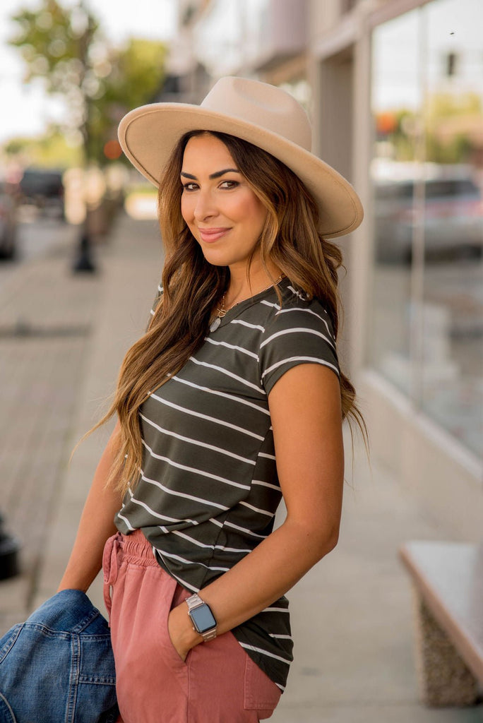 Thin Striped Basic Short Sleeve Tee - Betsey's Boutique Shop