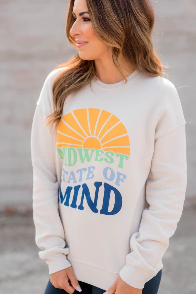 Midwest State Of Mind Graphic Crewneck - Betsey's Boutique Shop -