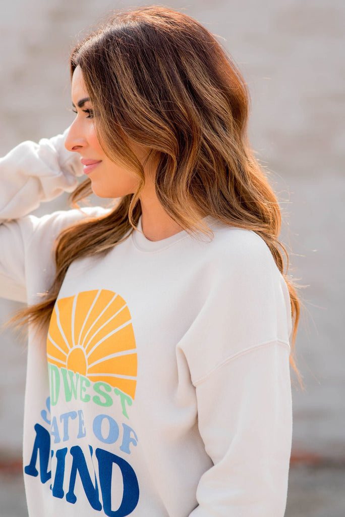 Midwest State Of Mind Graphic Crewneck - Betsey's Boutique Shop -