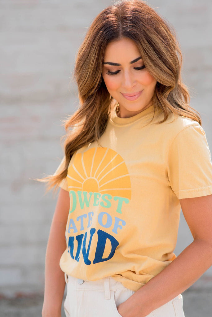 Midwest State Of Mind Graphic Tee - Betsey's Boutique Shop -