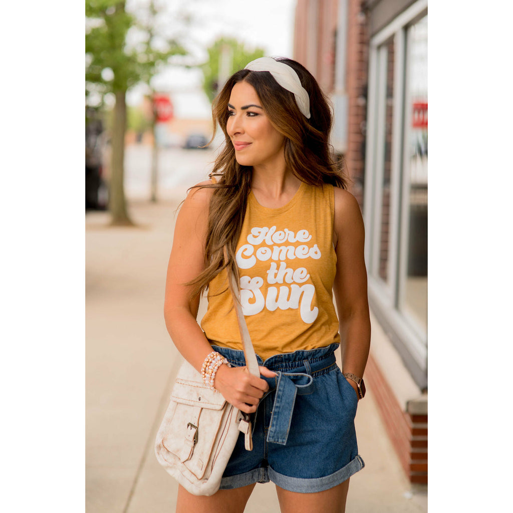 Here Comes The Sun Graphic Tank - Betsey's Boutique Shop