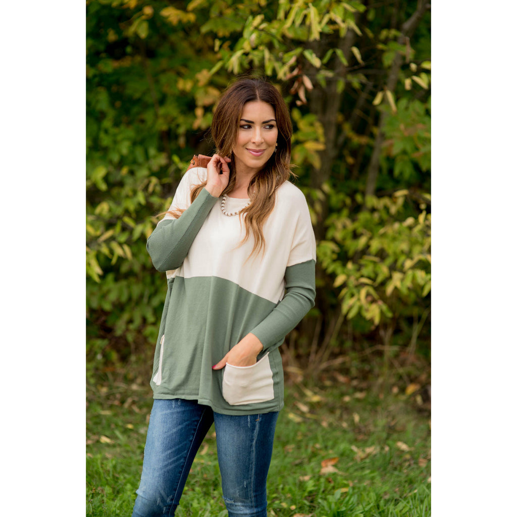 Dual Color Pocket Pullover - Betsey's Boutique Shop