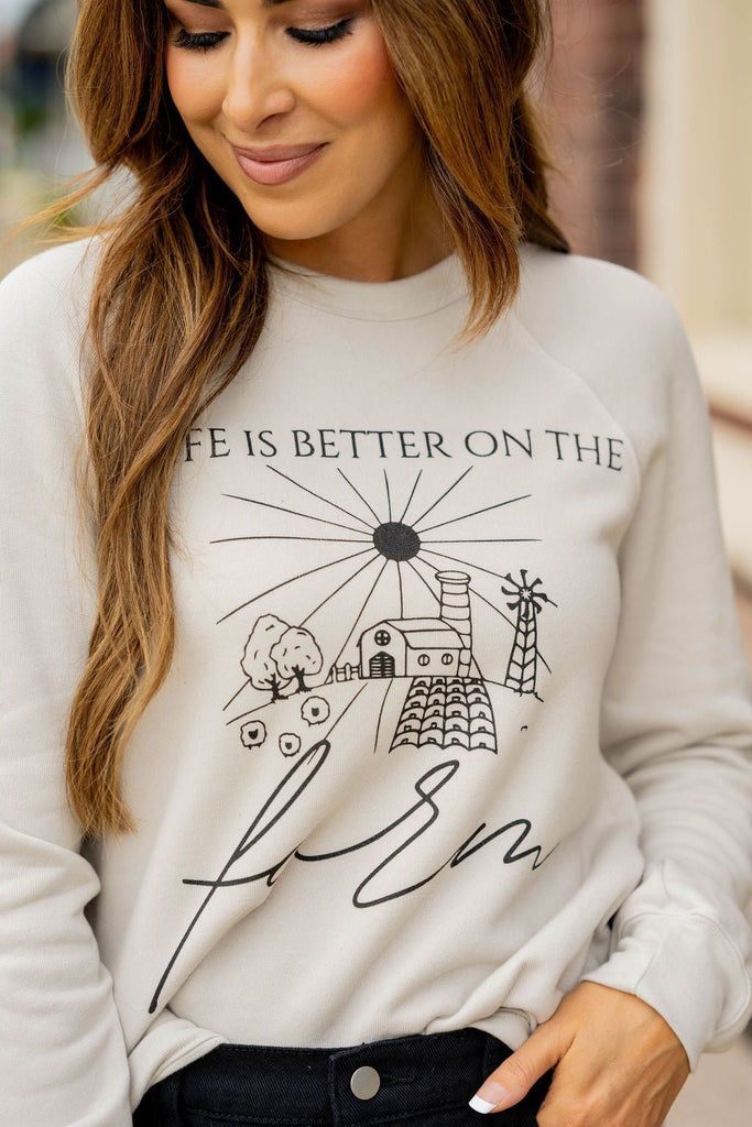 On The Farm Graphic Crewneck - Betsey's Boutique Shop -