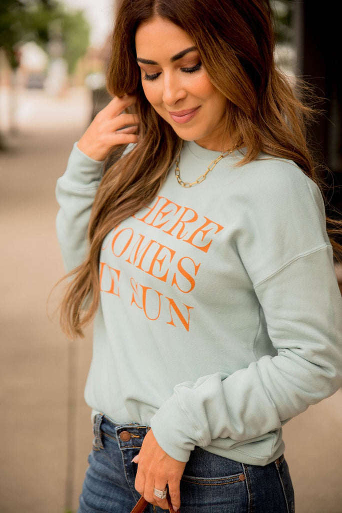 Here Comes The Sun Bold Graphic Crewneck - Betsey's Boutique Shop -