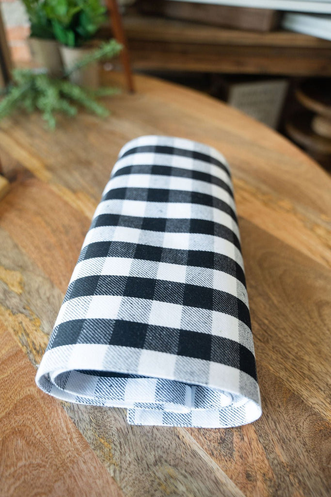 Buffalo Plaid Table Runner - Betsey's Boutique Shop -