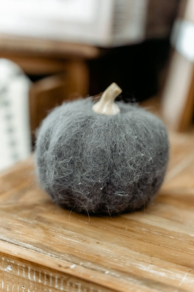 Mini Felt Pumpkin - Betsey's Boutique Shop -